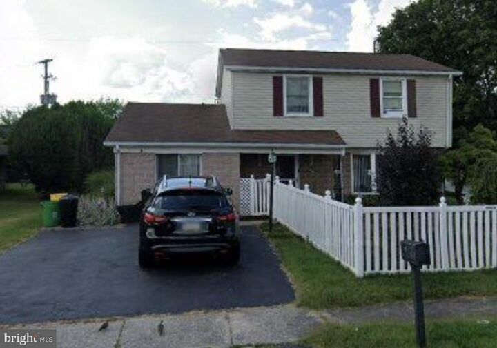Property Photo: 975 Marbrook Lane PA 17404