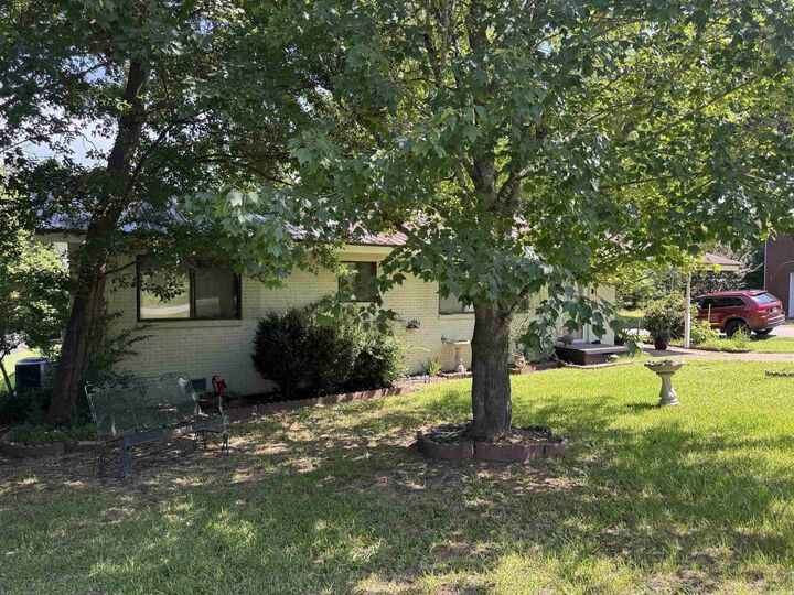 Property Photo:  1111 View  AR 72110 