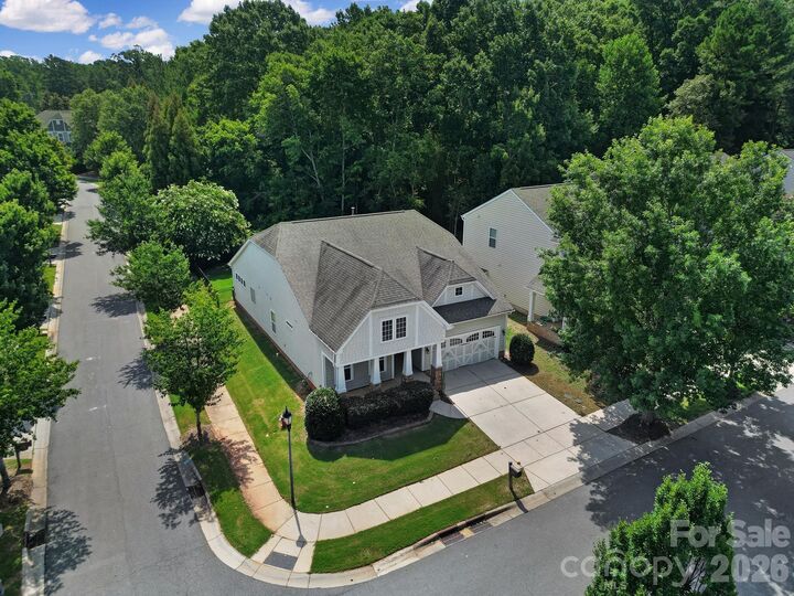 Property Photo: 2001 Oakmere Road NC 28173