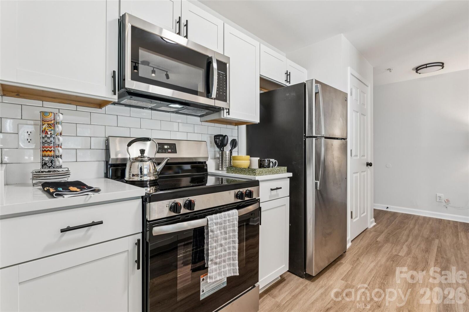 Property Photo: 1638 Arlyn Circle G NC 28213
