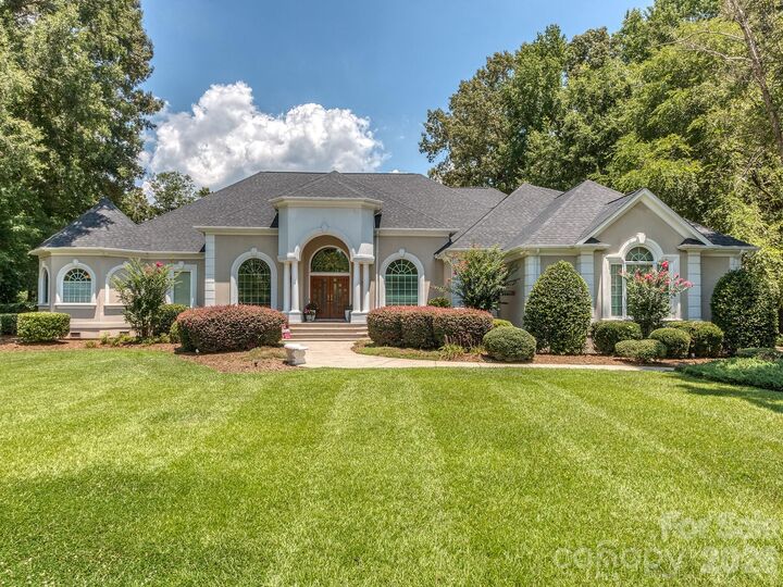 Property Photo:  1733 White Pond Lane  NC 28173 