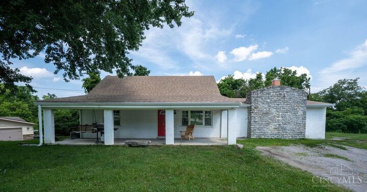 Property Photo: 3036 Fiddlers Green Road OH 45248