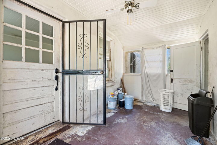 Property Photo:  452 S Macarthur Avenue  FL 32401 