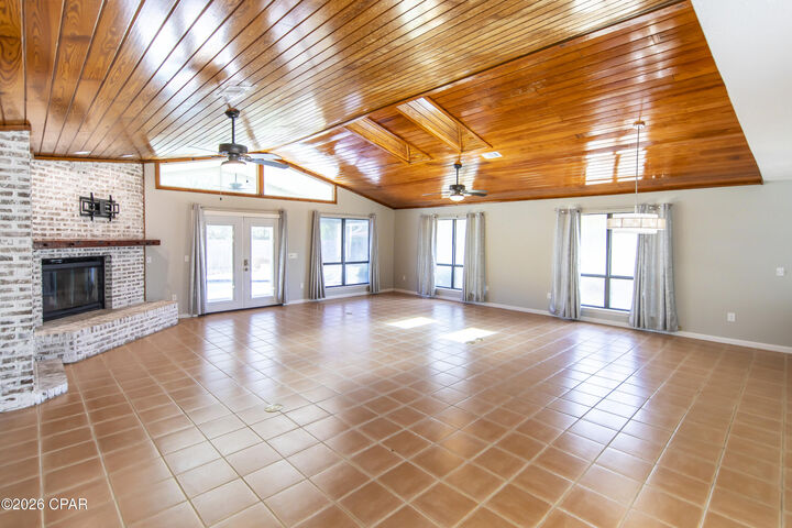 Property Photo:  215 Moonlight Bay Drive  FL 32407 