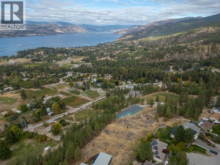 Property Photo: 2864 Arawana Road BC V0H 1N1