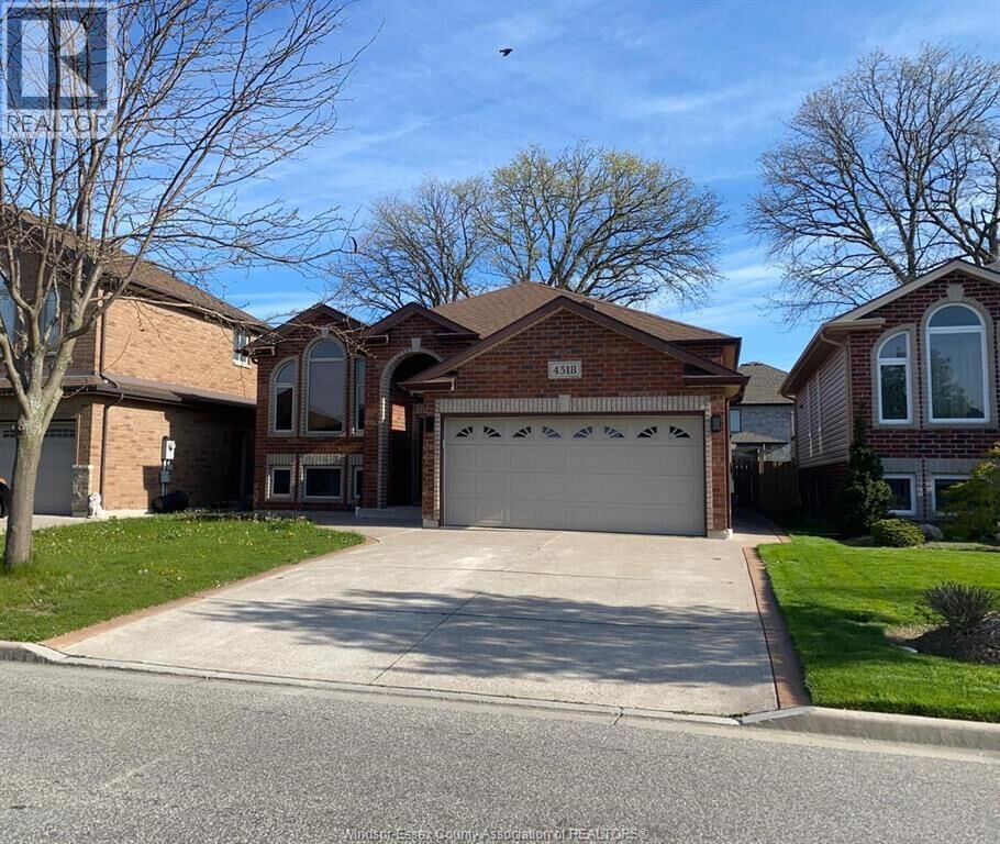 Property Photo:  4518 Helsinki Crescent  ON N9G 0A6 