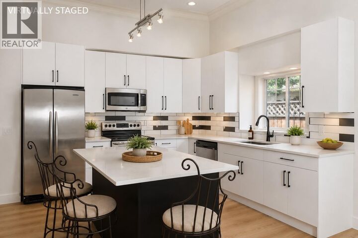 2929 Richter Street — photo 1