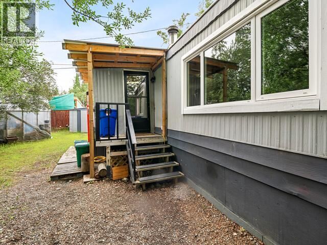 Property Photo: 114-4 Prospector Road YT Y1A 5G5