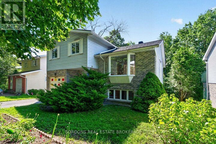 Property Photo:  30 Limeridge Drive  ON K7K 6M3 