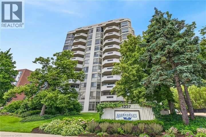 1237 North Shore Boulevard 405 — photo 1