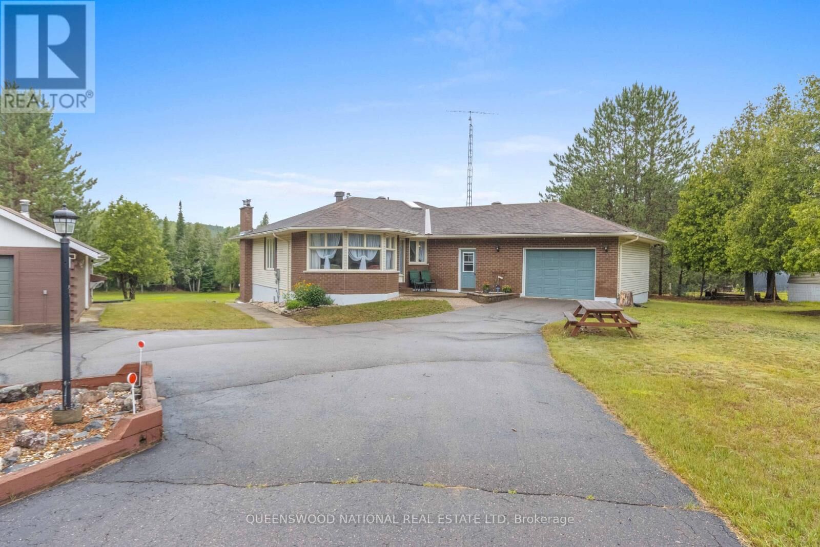 Property Photo: 7424 River Road ON K0J 2E0