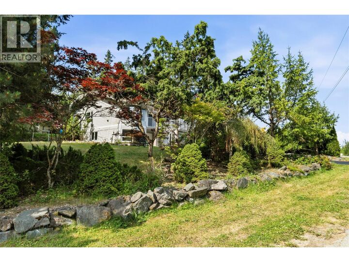 Property Photo: 2344 Pleasant Dale Road BC V0E 1H2
