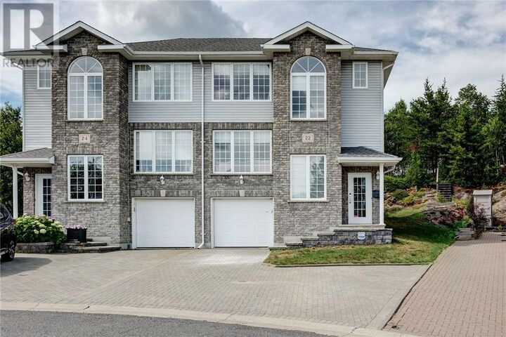 22 Palisade — photo 1
