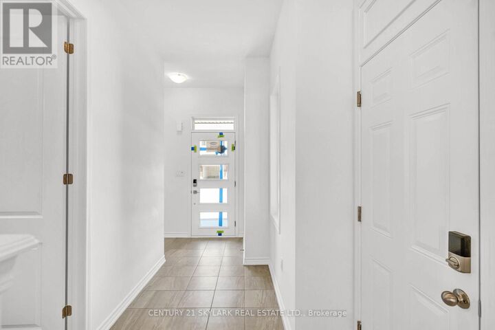 Property Photo: 13 Vinewood Crescent ON L9J 1B6