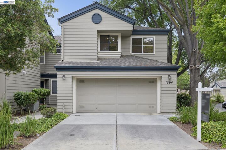 Property Photo: 1594 Fairway Green Cir CA 95131
