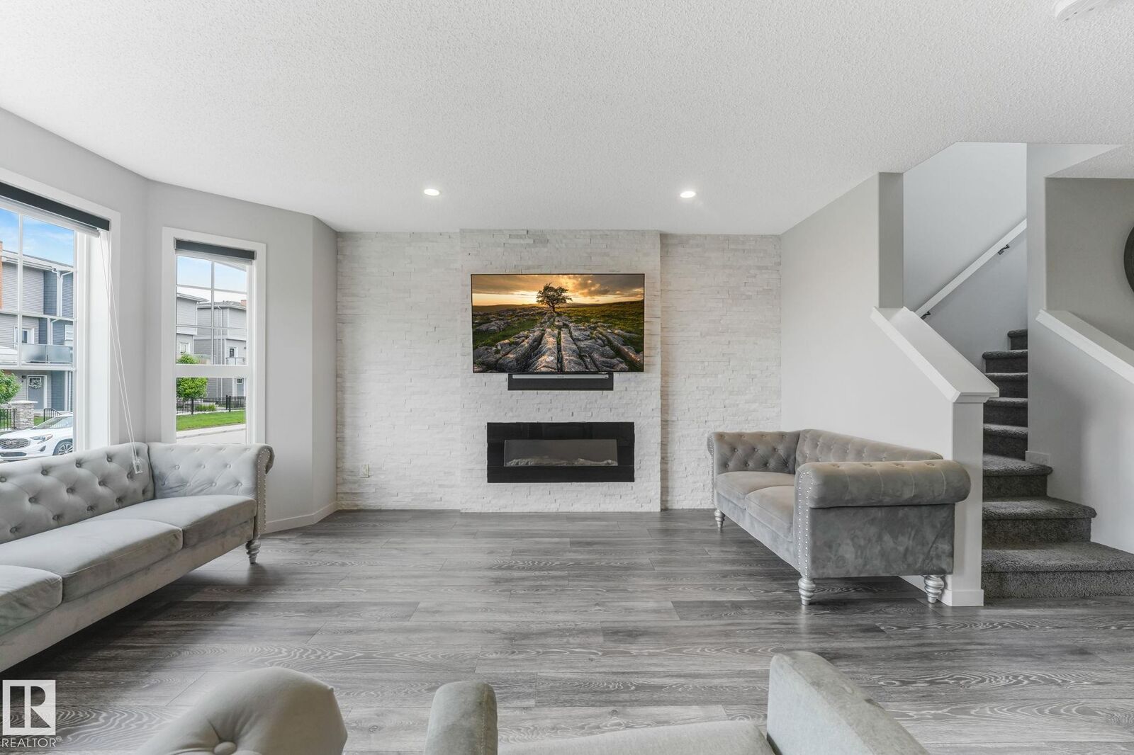 Property Photo: 17724 58 Street NW AB T5Y 3W8