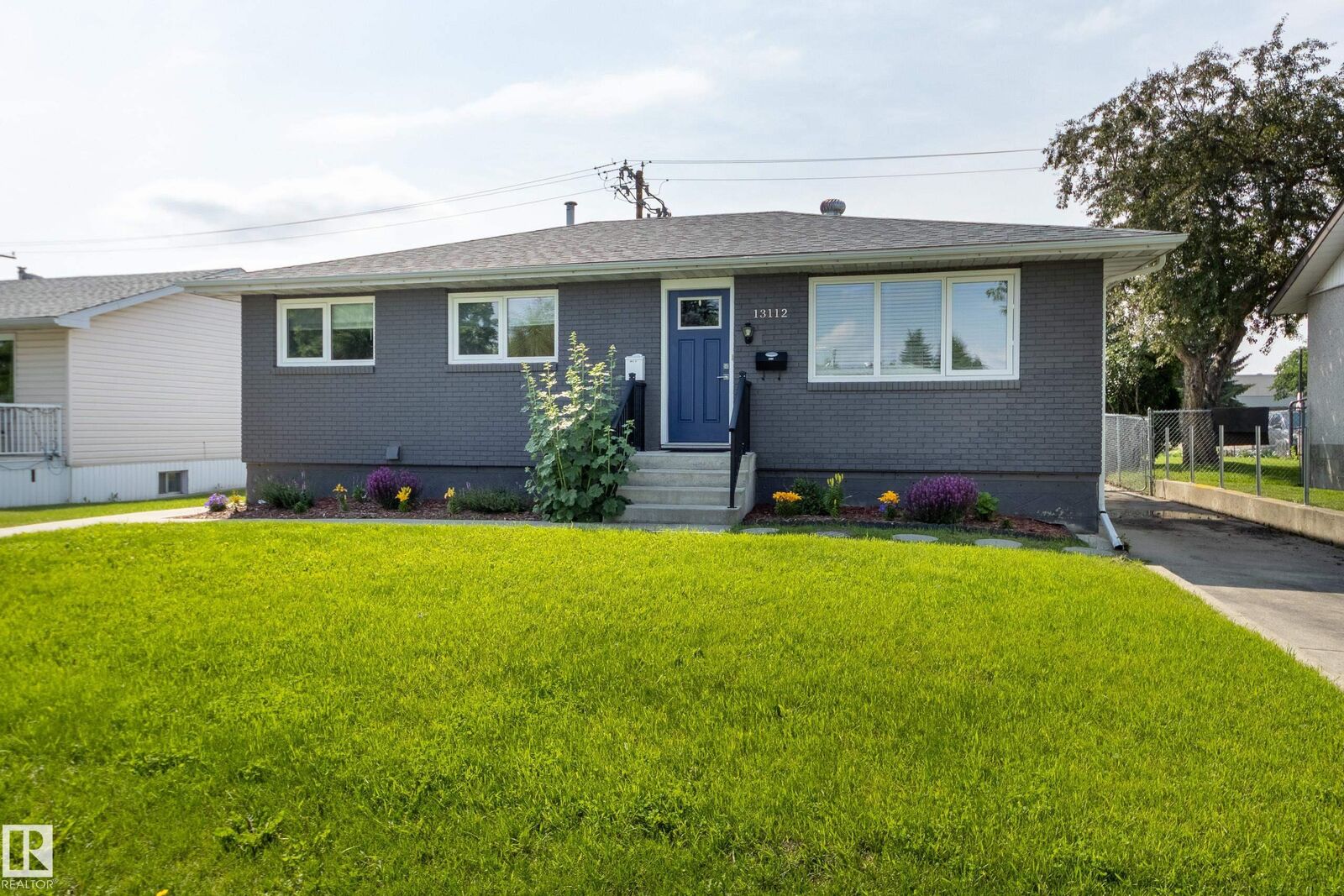 Property Photo:  13112 90 Street NW  AB T5E 3M5 