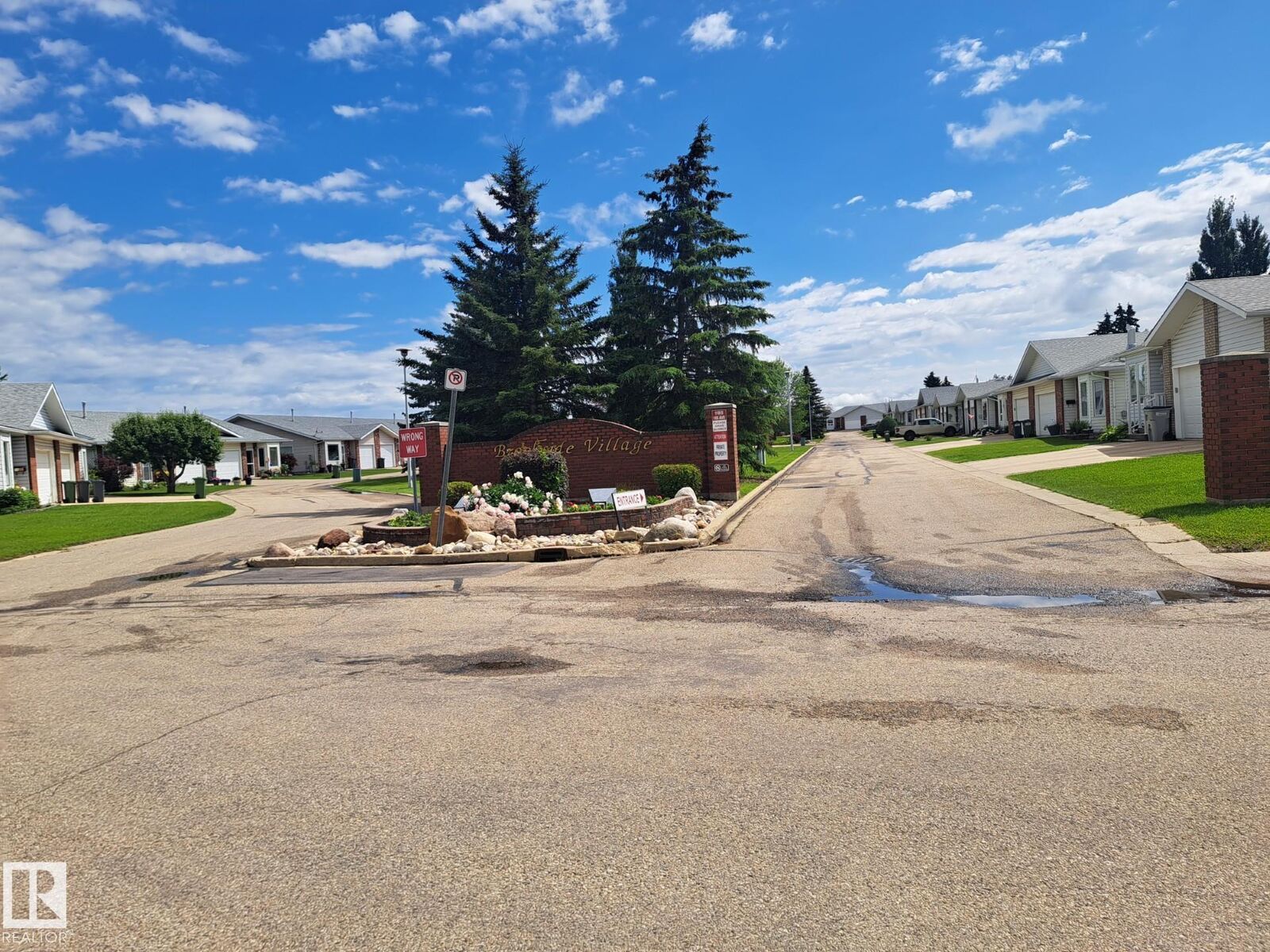 Property Photo:  #5 11015 105 Avenue  AB T7P 2P5 