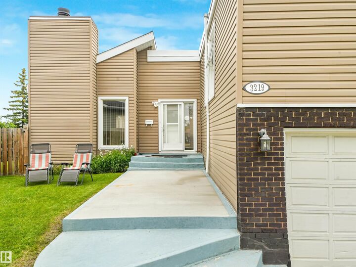 Property Photo: 3219 85 Street NW AB T6K 2Y7