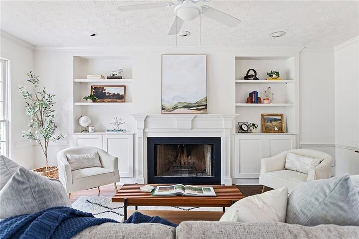 Property Photo:  994 Coach House Drive  GA 30084 
