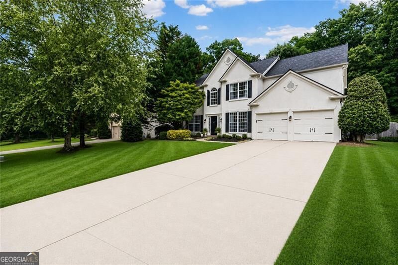 Property Photo:  501 Cunninghame Court  GA 30269 