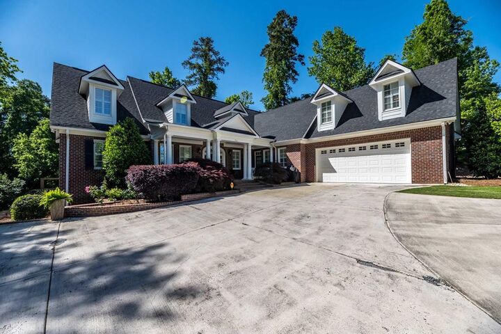 Property Photo: 306 Cascade Road GA 31904