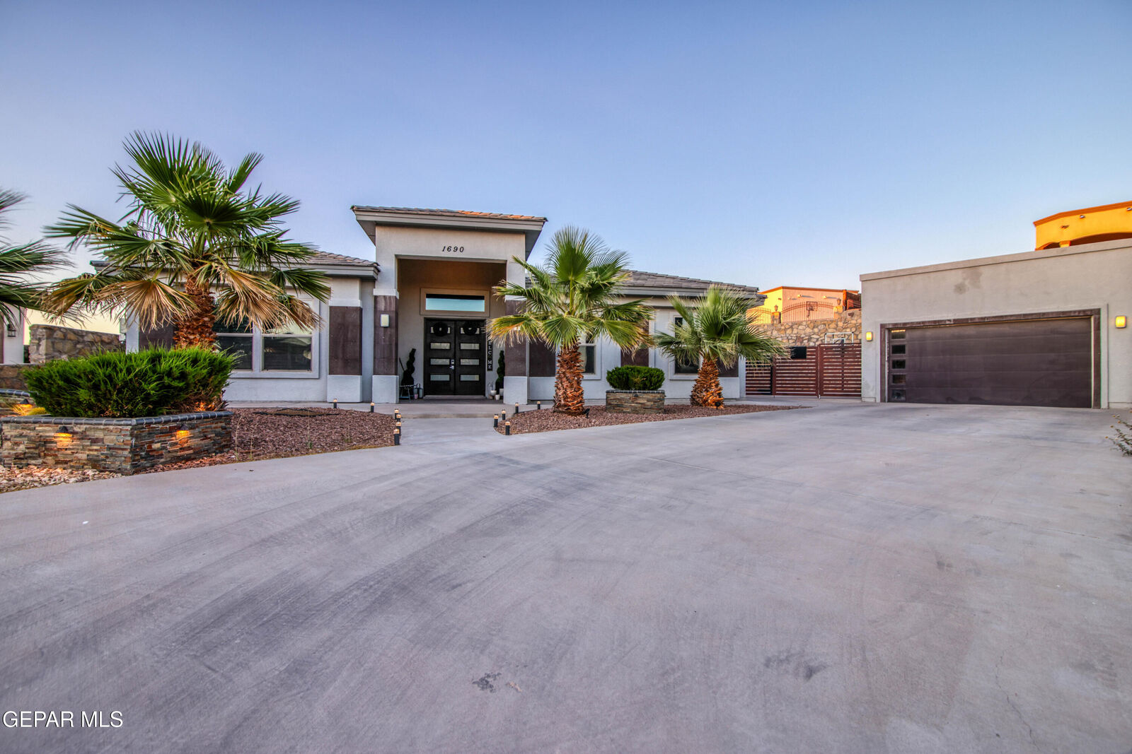 Property Photo:  1690 Hough Way  TX 79911 