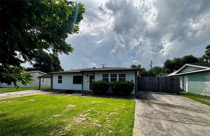 Property Photo:  2301 7th Street  TX 77651 