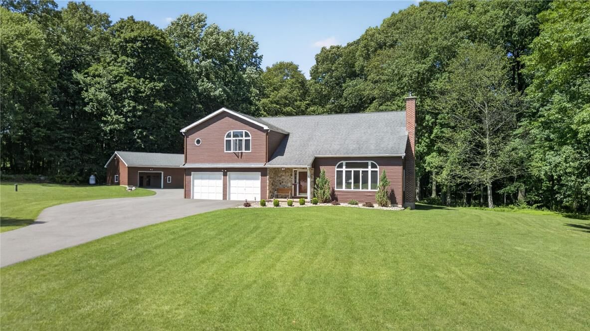 Property Photo:  60 Millwood Drive  PA 18013 