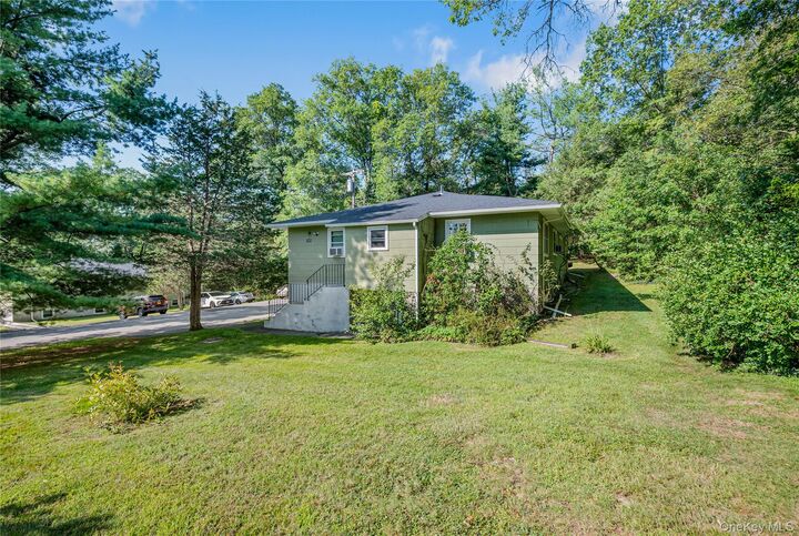 Property Photo:  1093 Orange Turnpike 2  NY 10950 