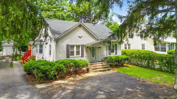 Property Photo: 19 N Ohioville Road NY 12561