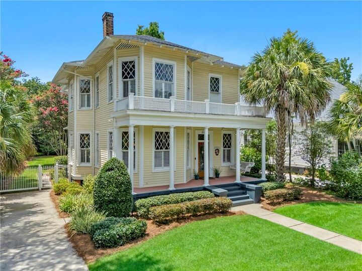 Property Photo: 100 Georgia Avenue S AL 36604