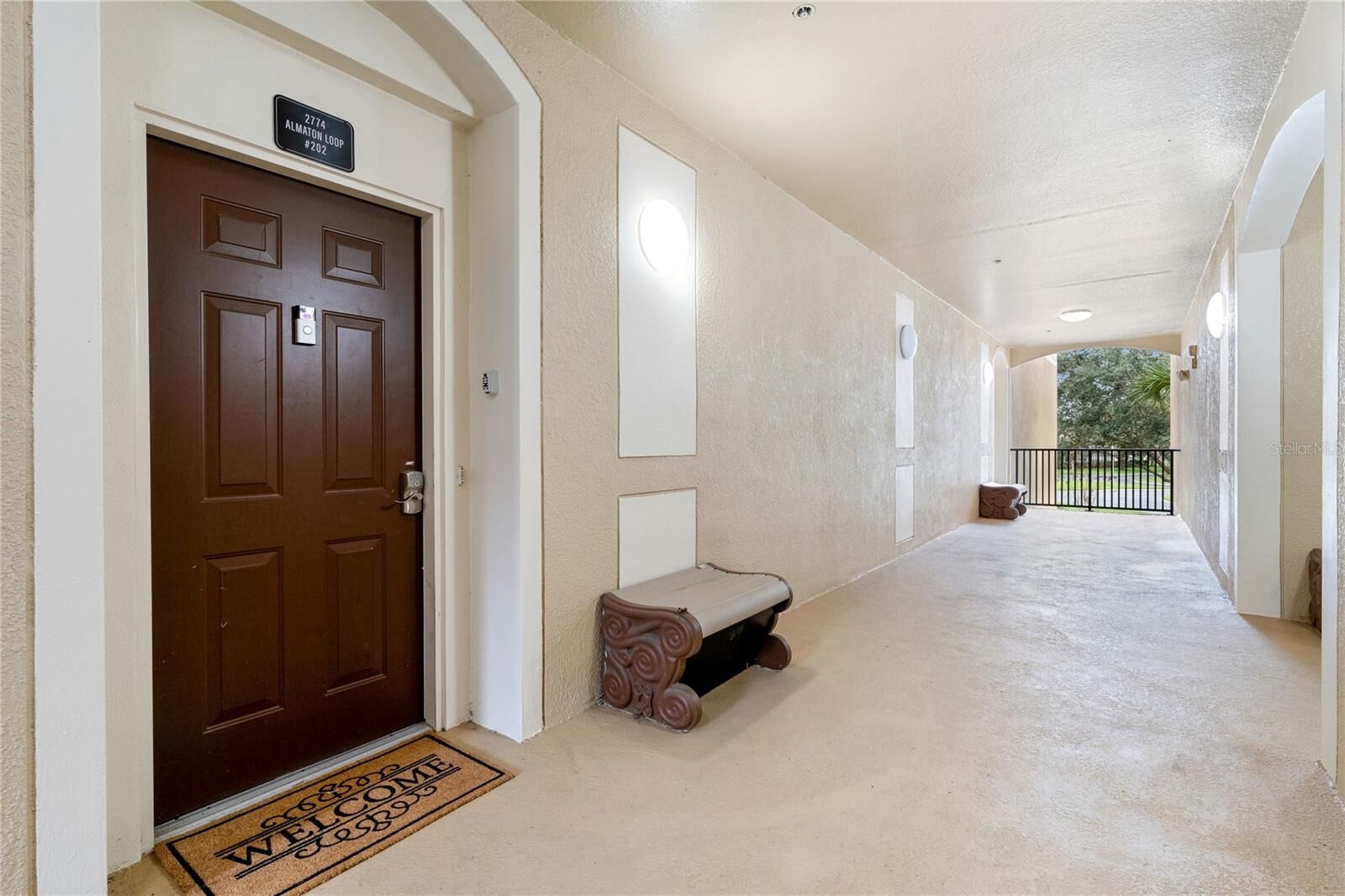 Property Photo:  