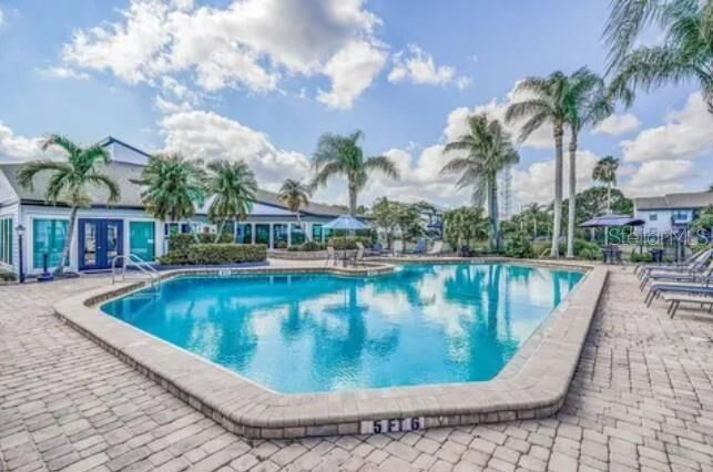 Property Photo: 115 112th Avenue NE 810 FL 33716