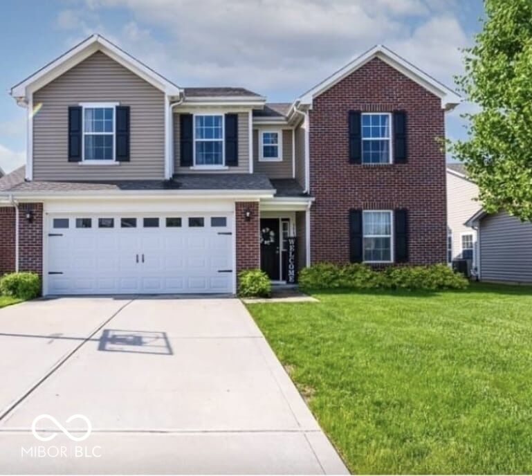 Property Photo: 5663 Battersea Lane IN 46168