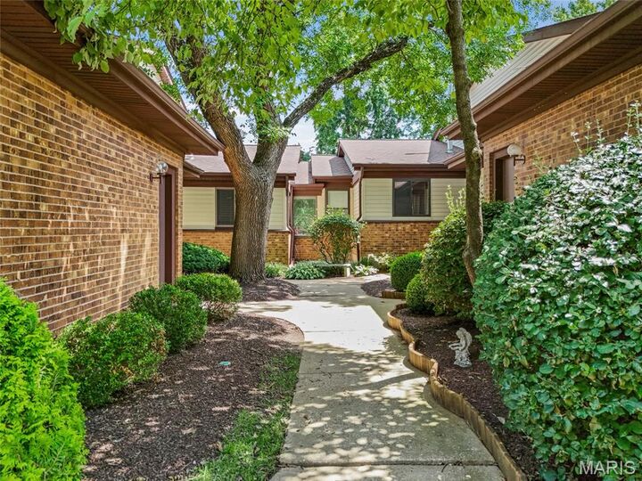 Property Photo:  724 Sandy  Summit Dr  MO 63021 