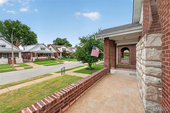 Property Photo:  5728 Holly Hills Avenue  MO 63109 