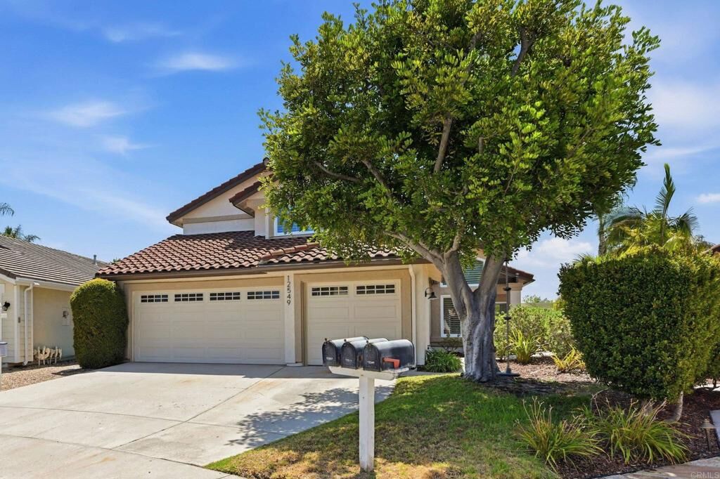 Property Photo: 12549 Foxcroft Court CA 92129