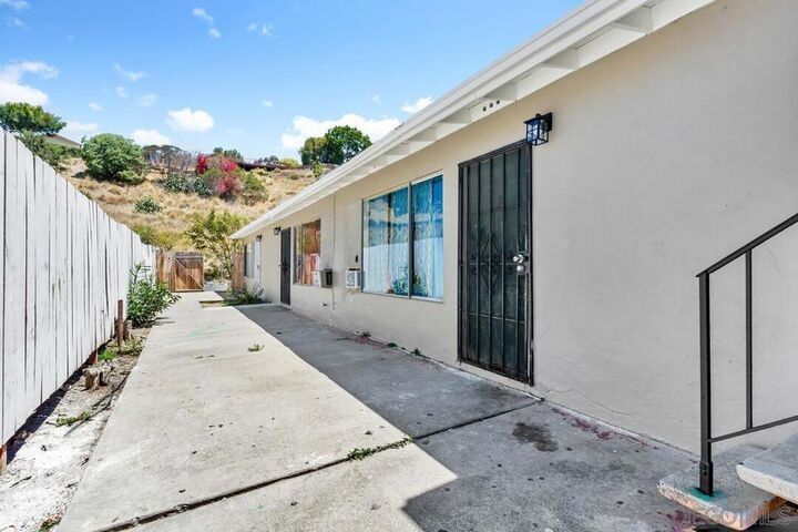 Property Photo: 5920 Streamview Dr CA 92105