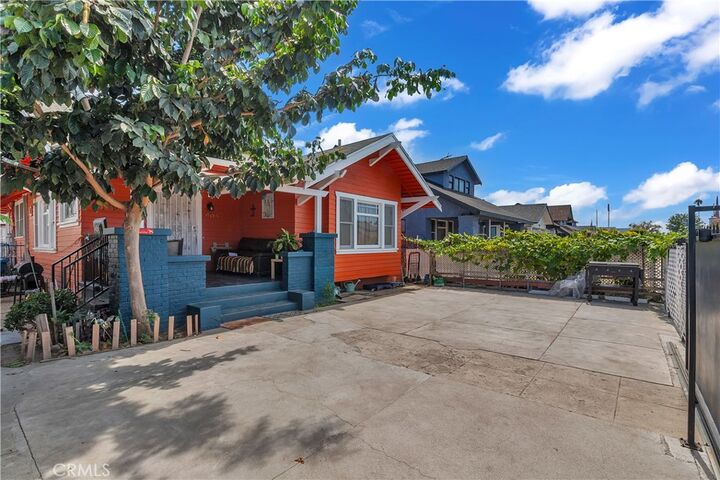 Property Photo:  908 W 57th St  CA 90037 