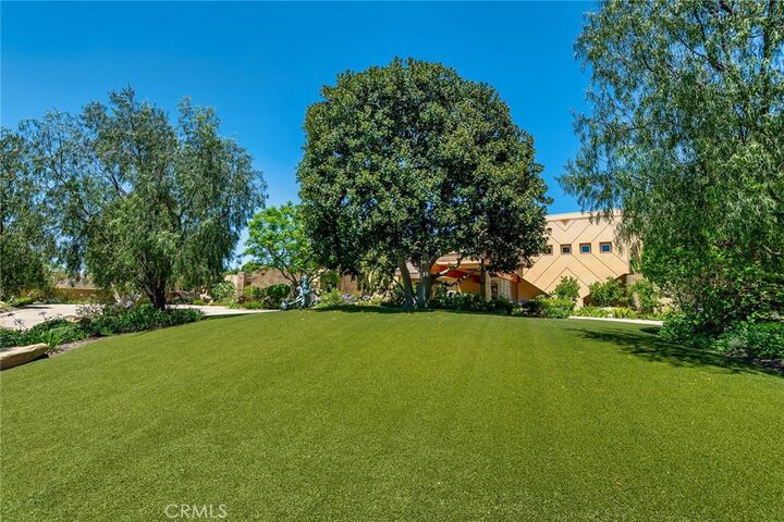 Property Photo:  25411 Colette Way  CA 91302 