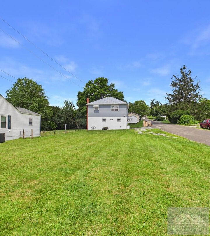 Property Photo: 2217 Hemlock Hill WV 24701