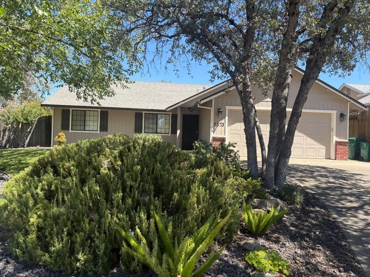 Property Photo:  5573 Crossbill Lane  CA 95623 