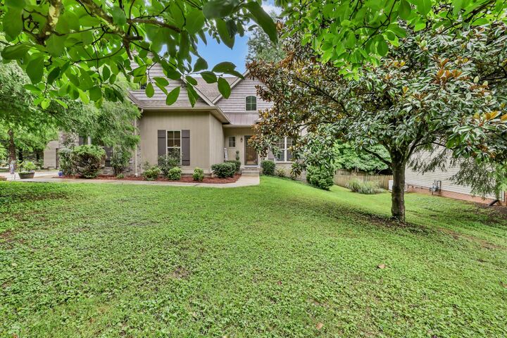 Property Photo: 101 Vannoak Dr TN 37043
