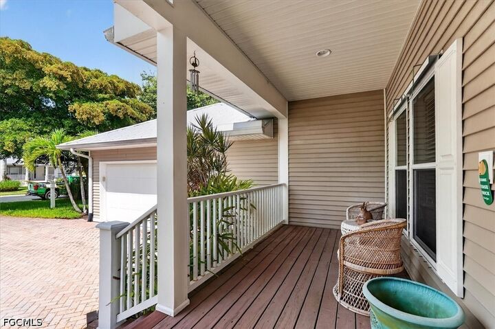 Property Photo:  15627 Caloosa Creek Circle  FL 33908 