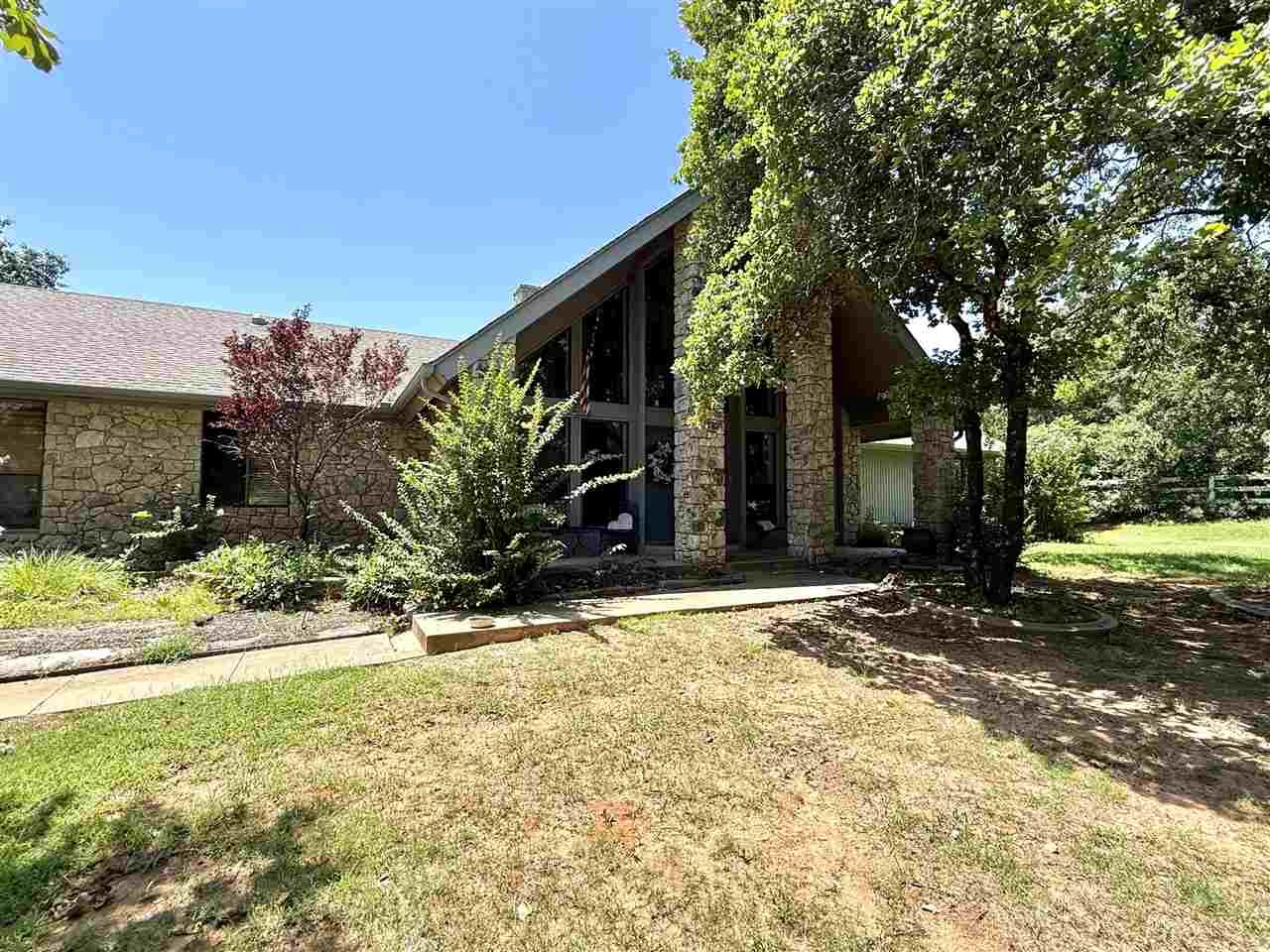 Property Photo: 8518 NE 129th St OK 73049