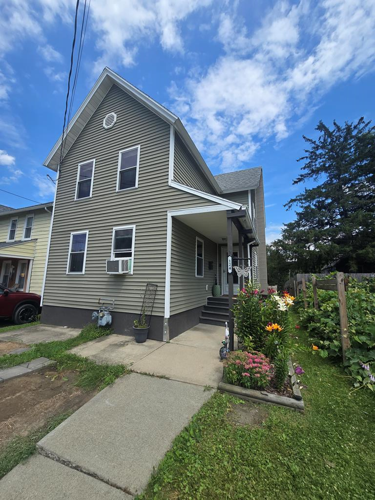 Property Photo:  124 N Higgins Ave  PA 18840 