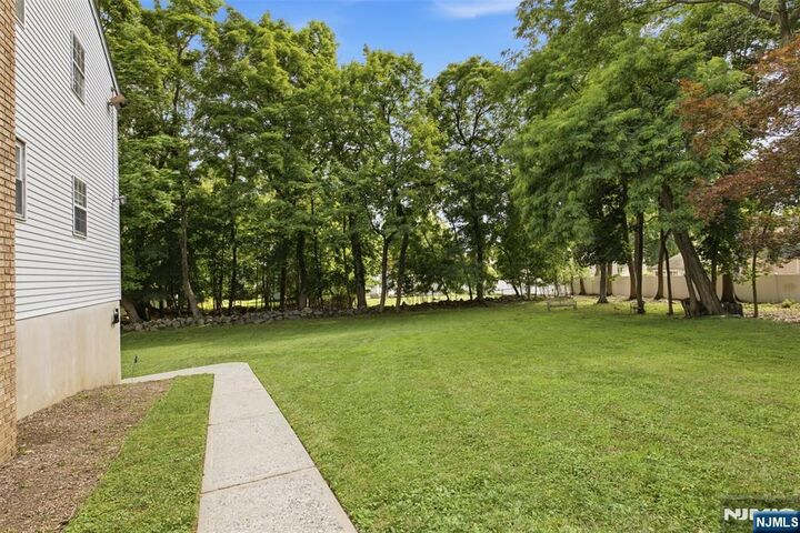 Property Photo: 41 N Franklin Turnpike L NJ 07446
