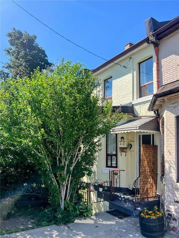 Property Photo: 77 Murray Street E ON L8L 3G1