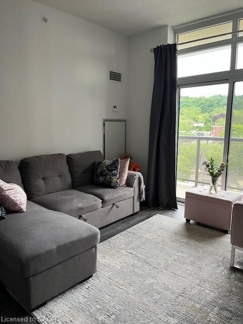 Property Photo:  81 Robinson Street 802  ON L8P 0C2 